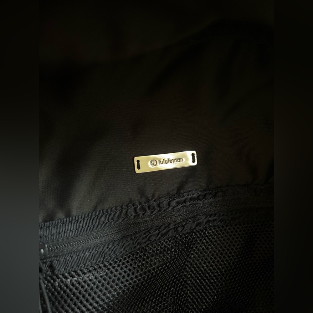 LULULEMON ADVENTURER BACKPACK - Picture 6 of 12